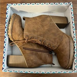 Limelight brown booties